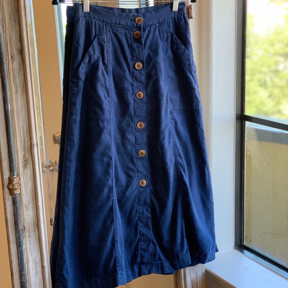 ⭐️SALE!!! Anthropologie Akemi + Kin Skirt⭐️